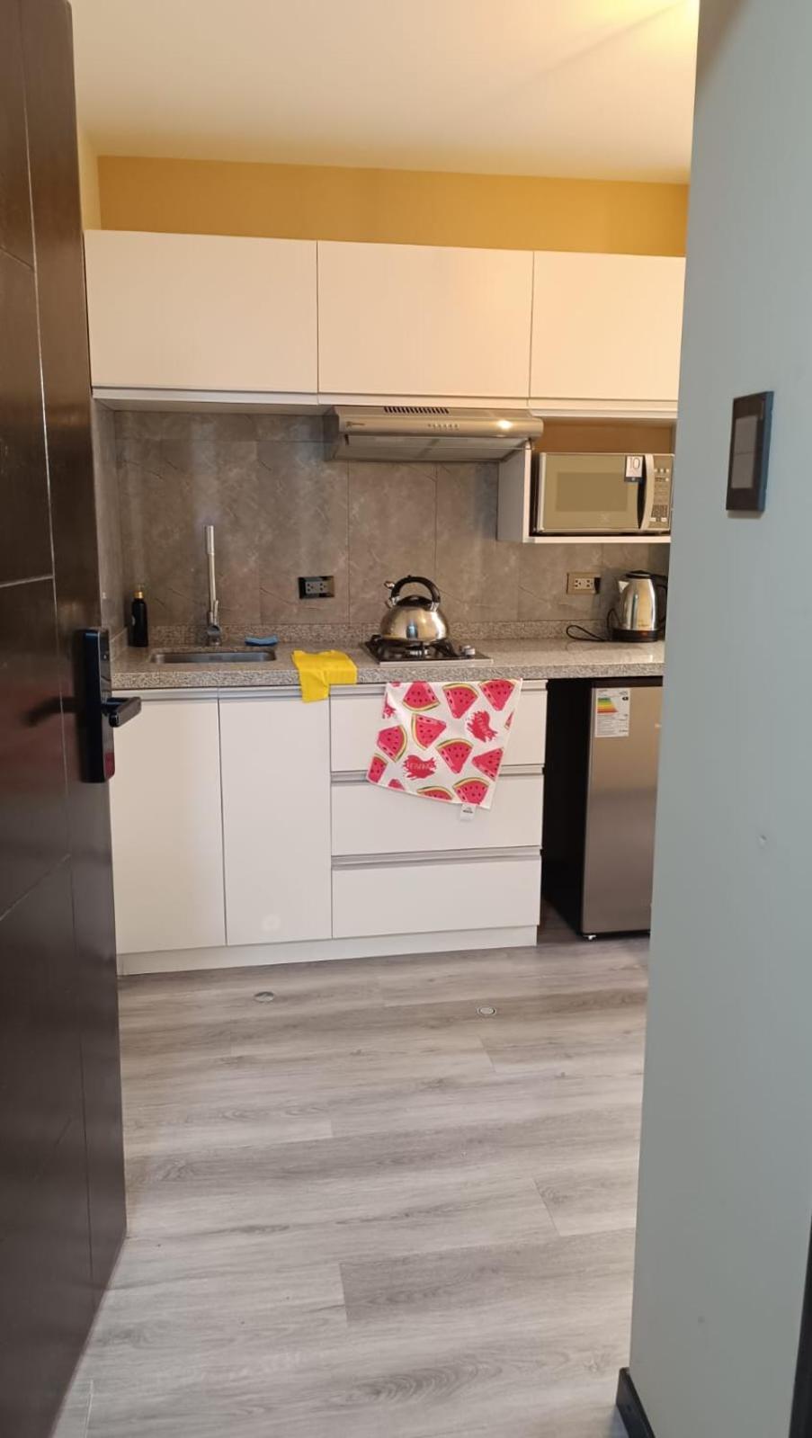 Aparments Av La Paz Apartamento